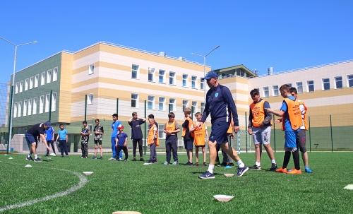 Репортаж о тренировке воспитанников КШ "Надежда" в рамках проекта "Доступный Футбол"