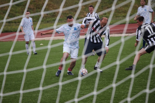 Команда администрации Южно-Сахалинска выиграла турнир по мини-футболу 
