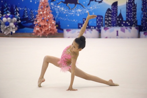 Объявляется набор девочек 6 лет на занятия художественной гимнастикой