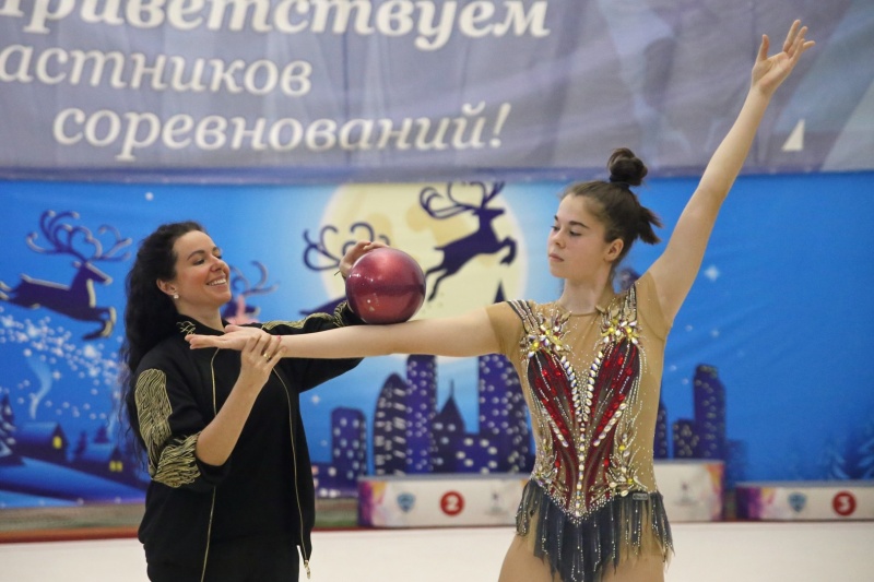 Семинар по новым правилам художественной гимнастики прошёл в СШ «Сахалин»